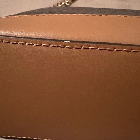 Michael Kors small acorn crossbody - Picture 7 of 7